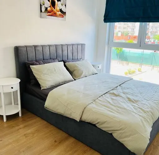 Apartament Spatios Zona Buna Daire *